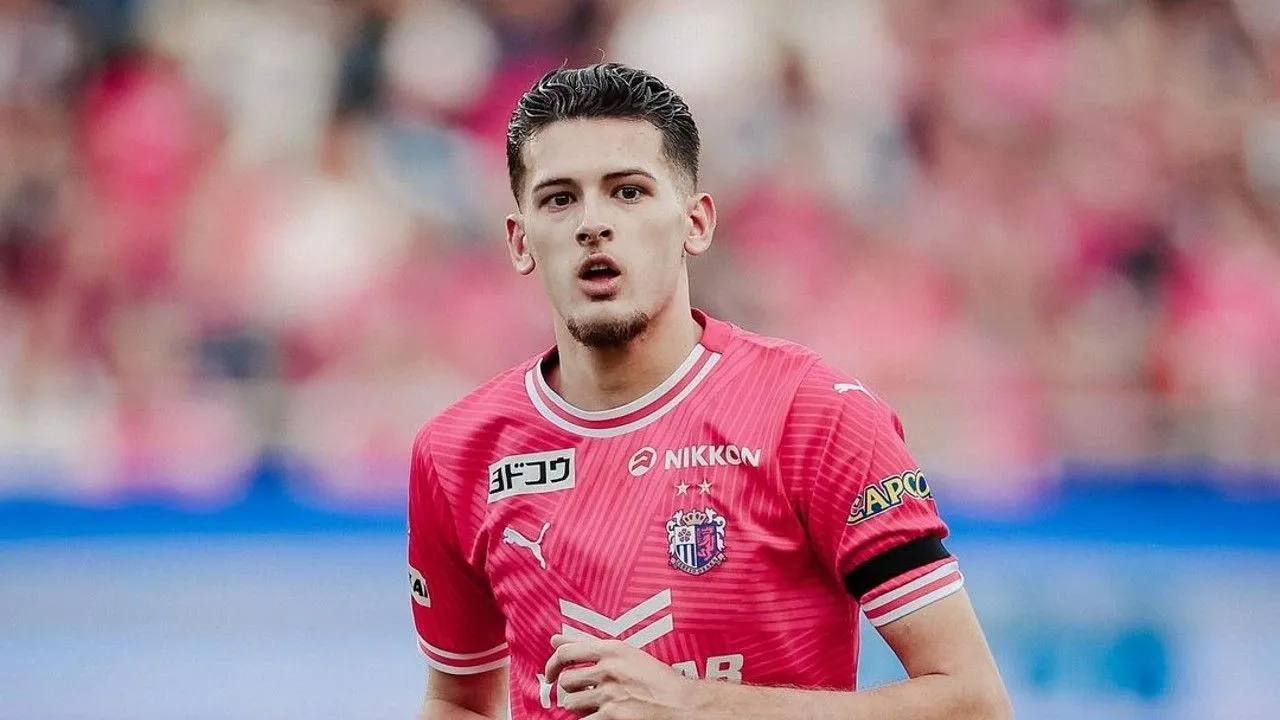 Justin Hubner Andalan di Timnas Indonesia, Ban Serep di Cerezo Osaka